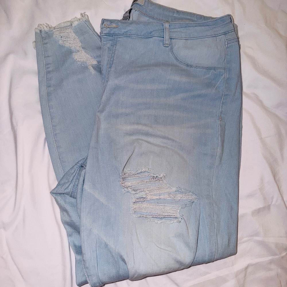 Refuge+ Distressed Jeans